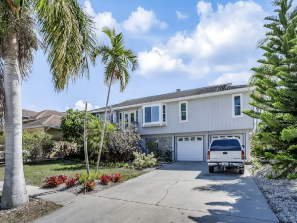 Canalfront Home with Pool, Hot Tub and Dock in Marco island
